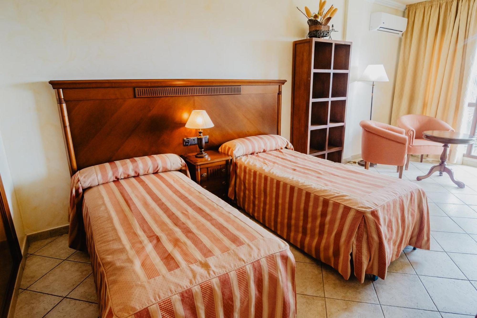 Hotel Hacienda Don Manuel Granja de Torrehermosa 외부 사진